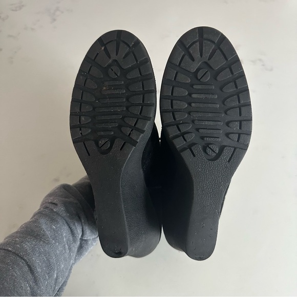 White Mountain Kahlua Women's Black Suede Wedge Booties Size 8.5-SH16 - Picture 7 of 11